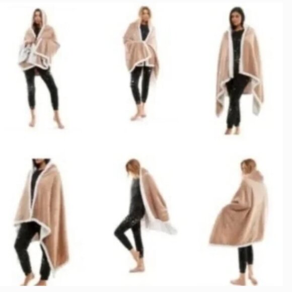 Socialite Hooded Sherpa Throw NWT 🆕 - Picture 9 of 16